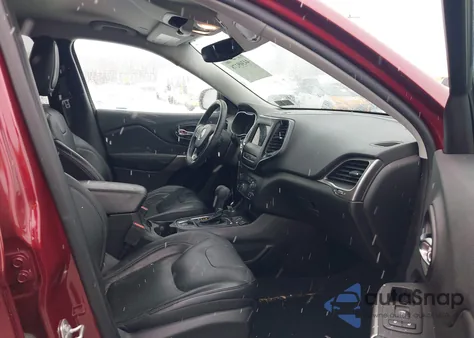 2021 Jeep Cherokee Latitude Lux 4X4 z USA, uszkodzony, nr VIN 1C4PJMMX2MD142374